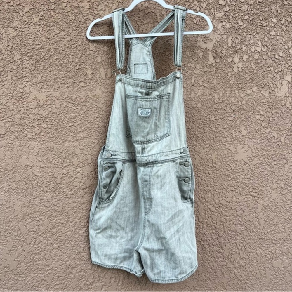 Stylish Gray Denim Levi